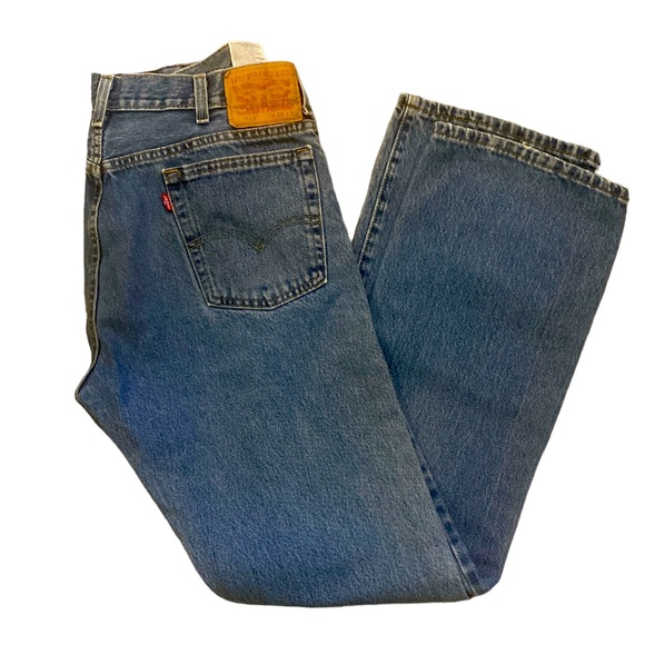 Levi’s.  -6 - Picture 1 of 3
